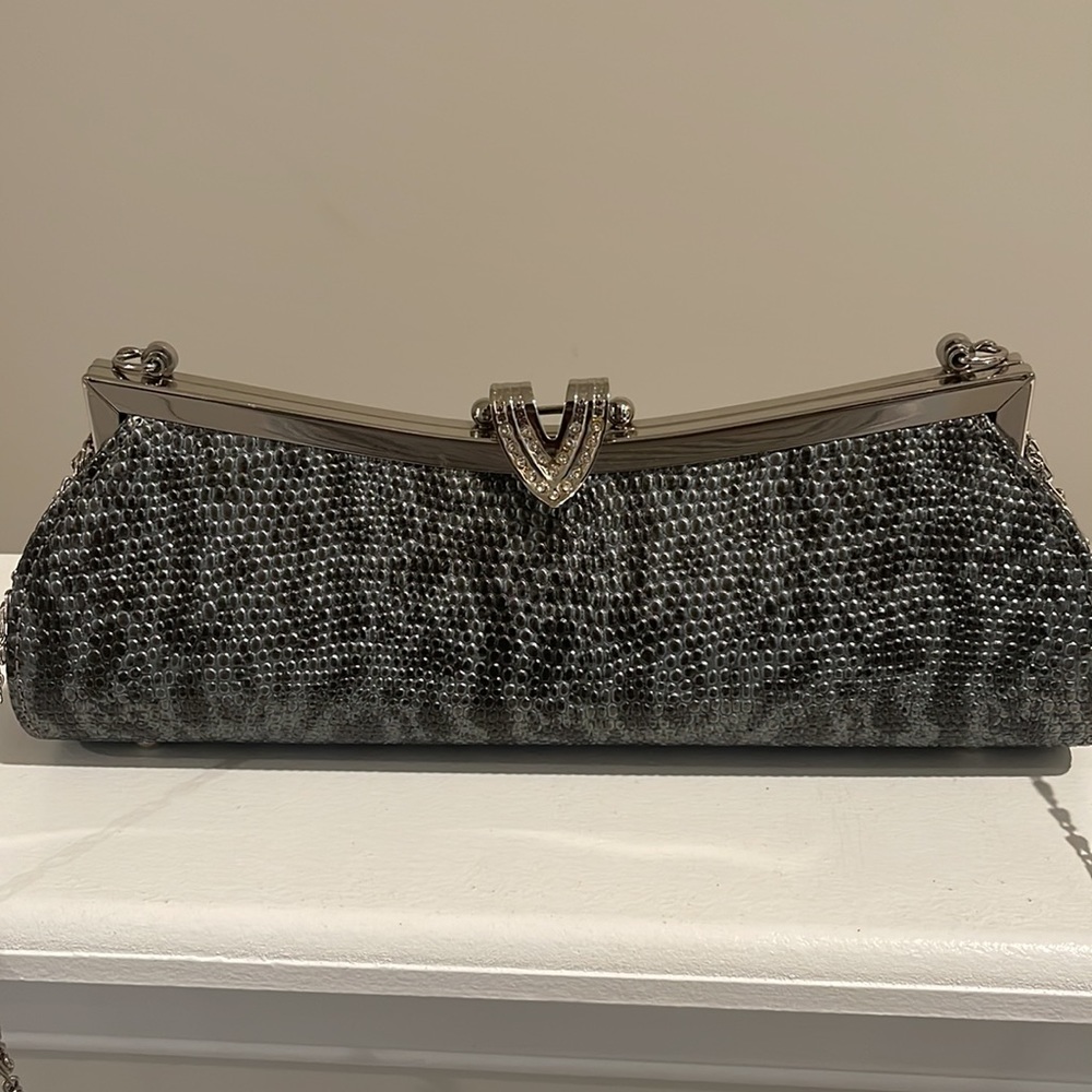 Grey clutch